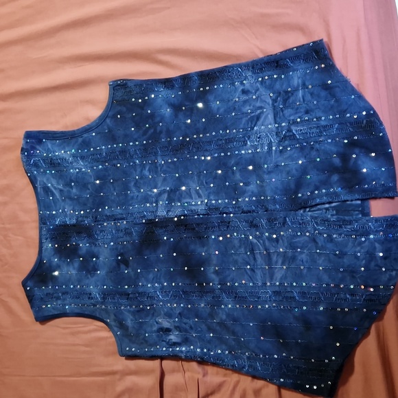 Stretchy tank top blouse - Picture 3 of 9